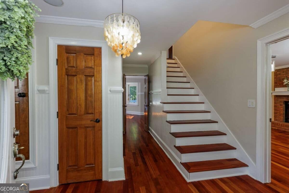 6 bedroom, 4.5 bathroom, 3,639 sq ft single family residence for sale at 4257 Arbor Club Drive, Marietta, GA 30066 — photo 5