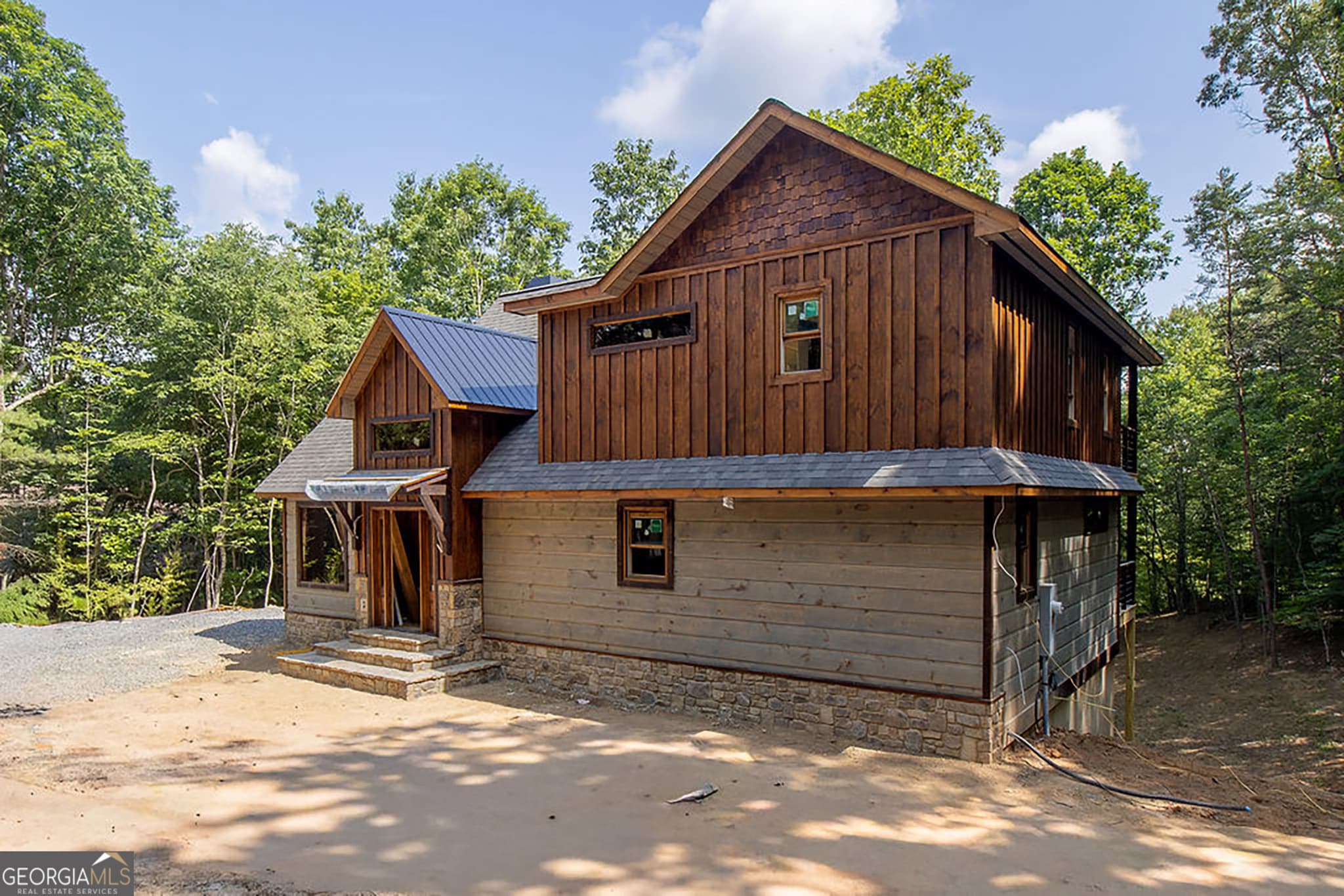 3 bedroom, 3 bathroom, 2,820 sq ft cabin,single family residence for sale at 79 Star Creek Court, Morganton, GA 30560 — photo 6
