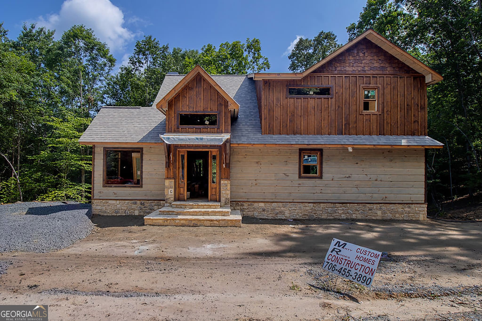 3 bedroom, 3 bathroom, 2,820 sq ft cabin,single family residence for sale at 79 Star Creek Court, Morganton, GA 30560 — photo 5