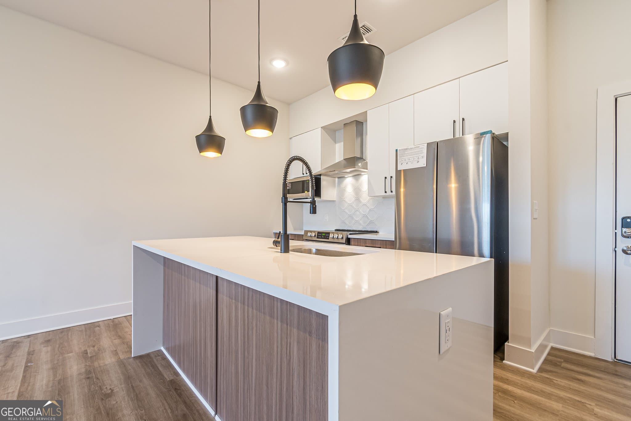 1 bedroom, 1 bathroom, 806 sq ft condominium for rent at 112 Rogers Street 601, Atlanta, GA 30307 for $1,700 a month — photo 1 of 1
