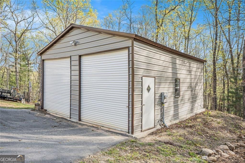 3 bedroom, 2 bathroom, 1,824 sq ft single family residence for sale at 542 Sharp Top Circle, Blairsville, GA 30512 — photo 7