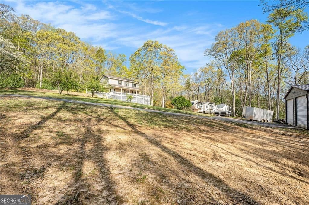 3 bedroom, 2 bathroom, 1,824 sq ft single family residence for sale at 542 Sharp Top Circle, Blairsville, GA 30512 — photo 5