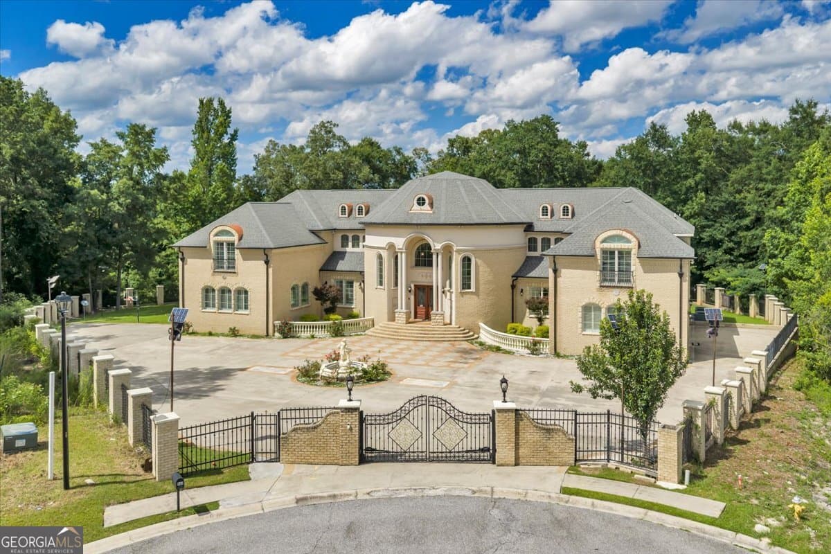 8 bedroom, 7 bathroom, 8,129 sq ft single family residence for sale at 505 Bellerive Court, Macon, GA 31216 — photo 1 of 86