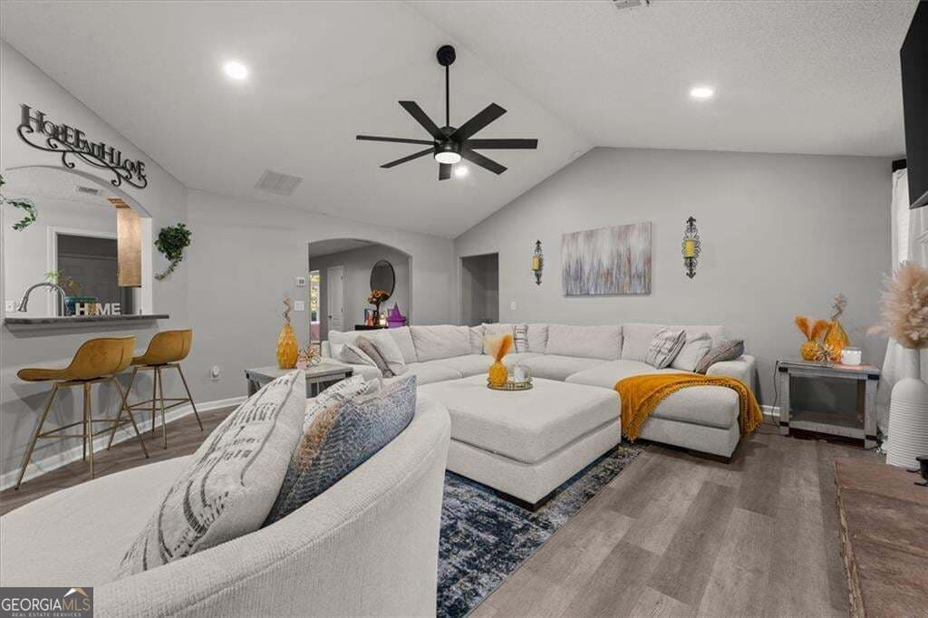 5 bedroom, 3.5 bathroom, 3,925 sq ft single family residence for sale at 40 Hannah Heights Way, Hull, GA 30646 — photo 6