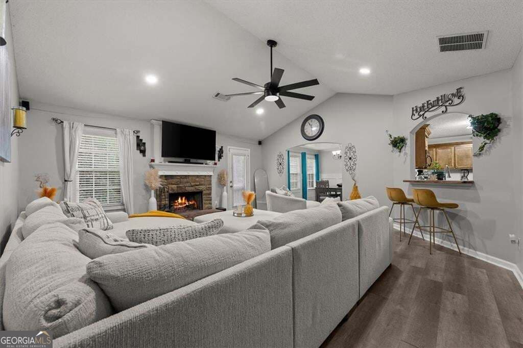 5 bedroom, 3.5 bathroom, 3,925 sq ft single family residence for sale at 40 Hannah Heights Way, Hull, GA 30646 — photo 5