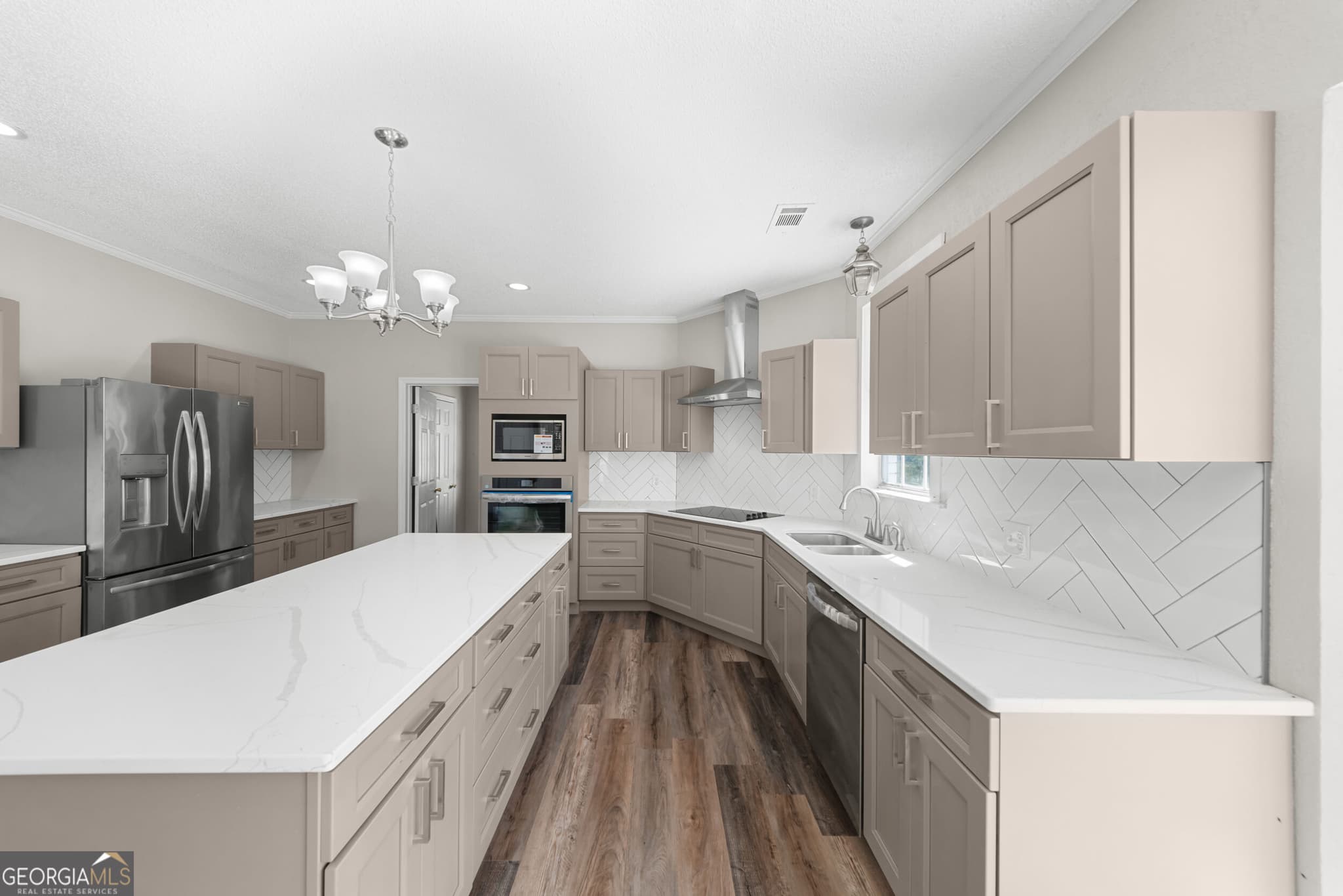 3 bedroom, 2 bathroom, 2,870 sq ft single family residence for sale at 106 Avondale Drive, Sylvania, GA 30467 — photo 9