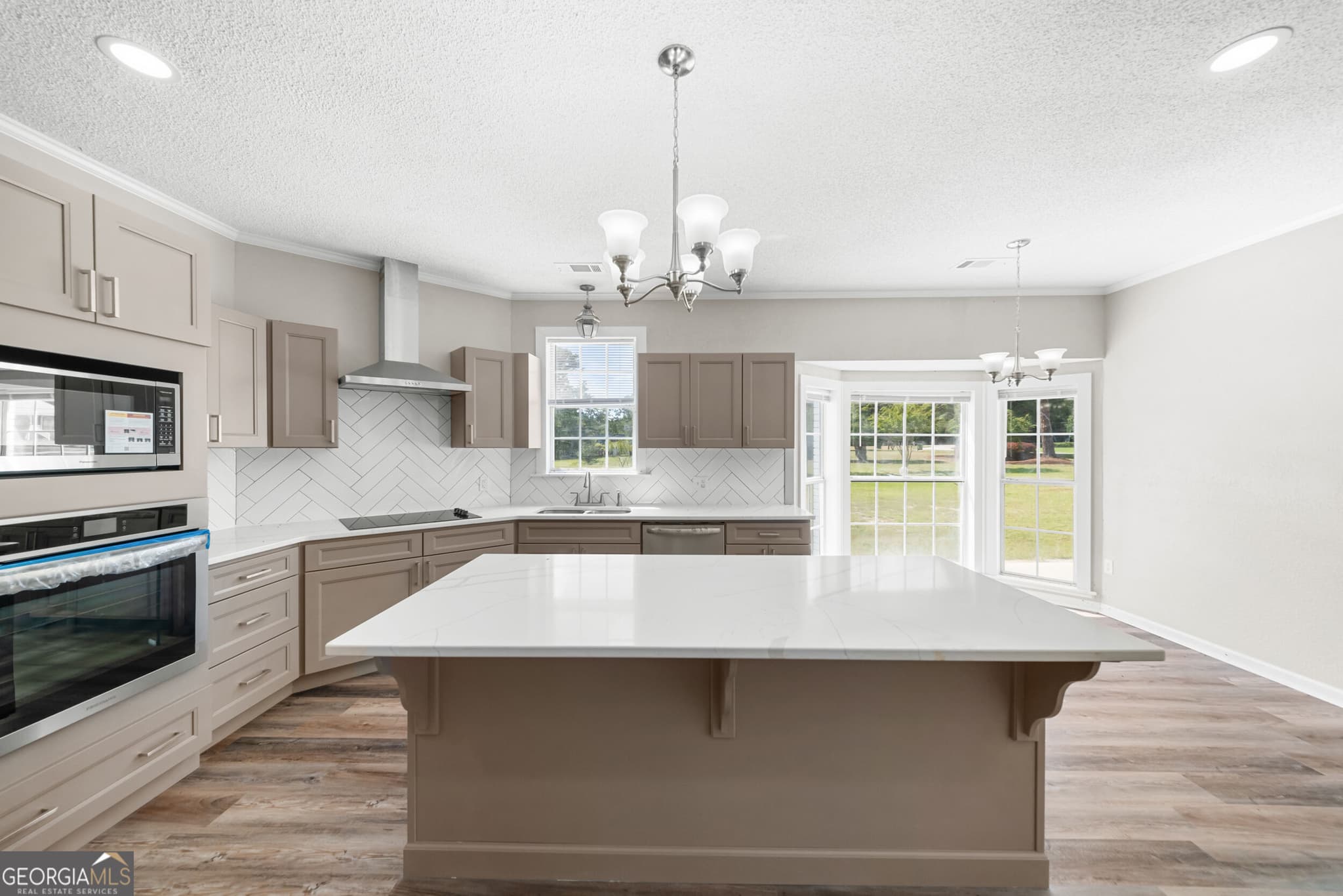 3 bedroom, 2 bathroom, 2,870 sq ft single family residence for sale at 106 Avondale Drive, Sylvania, GA 30467 — photo 8