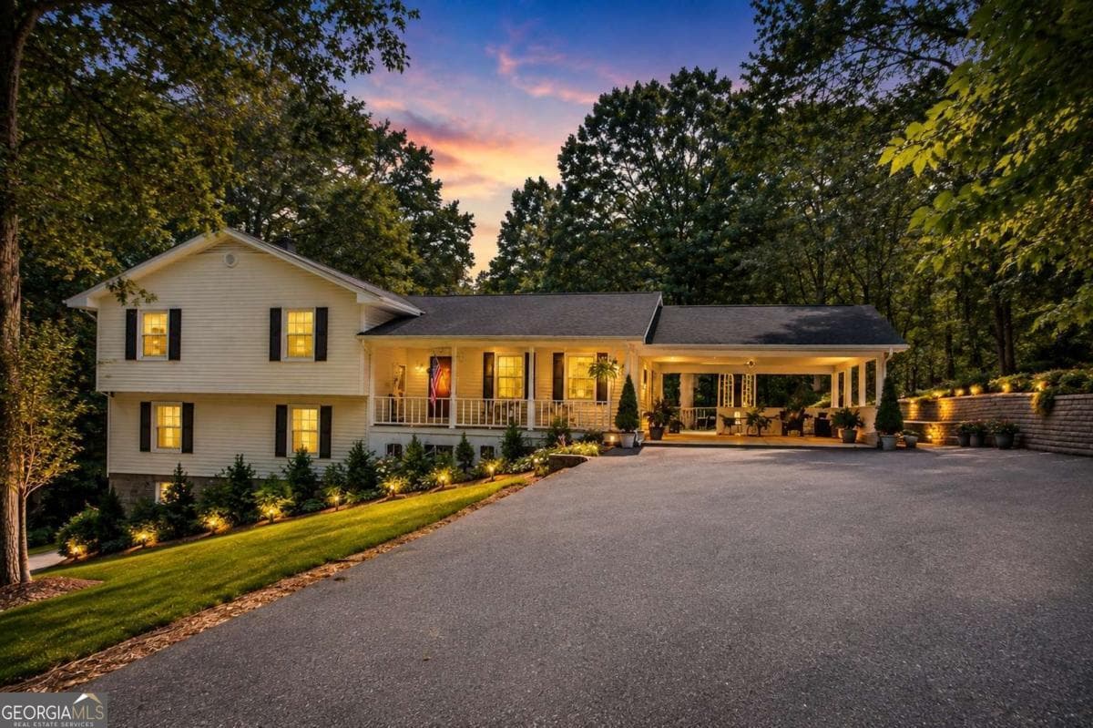5 bedroom, 4 bathroom, 2,800 sq ft single family residence for sale at 41 Clark Station Road, Jasper, GA 30143 — photo 1 of 69