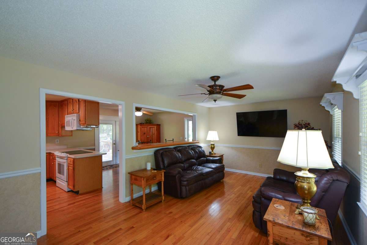 5 bedroom, 4 bathroom, 2,800 sq ft single family residence for sale at 41 Clark Station Road, Jasper, GA 30143 — photo 10