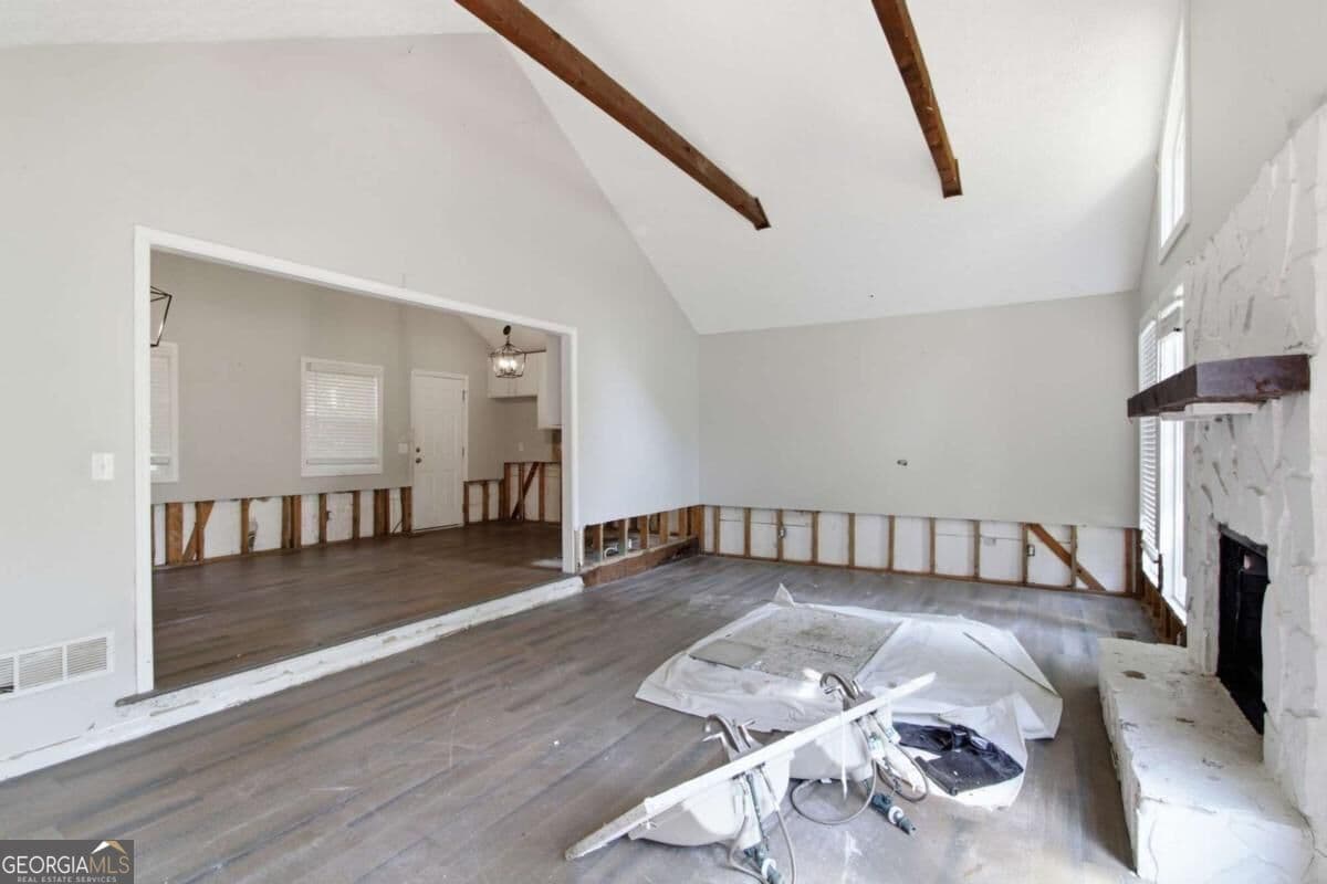 3 bedroom, 2 bathroom, 2,132 sq ft single family residence for sale at 1362 Natchez Trace, Marietta, GA 30008 — photo 3