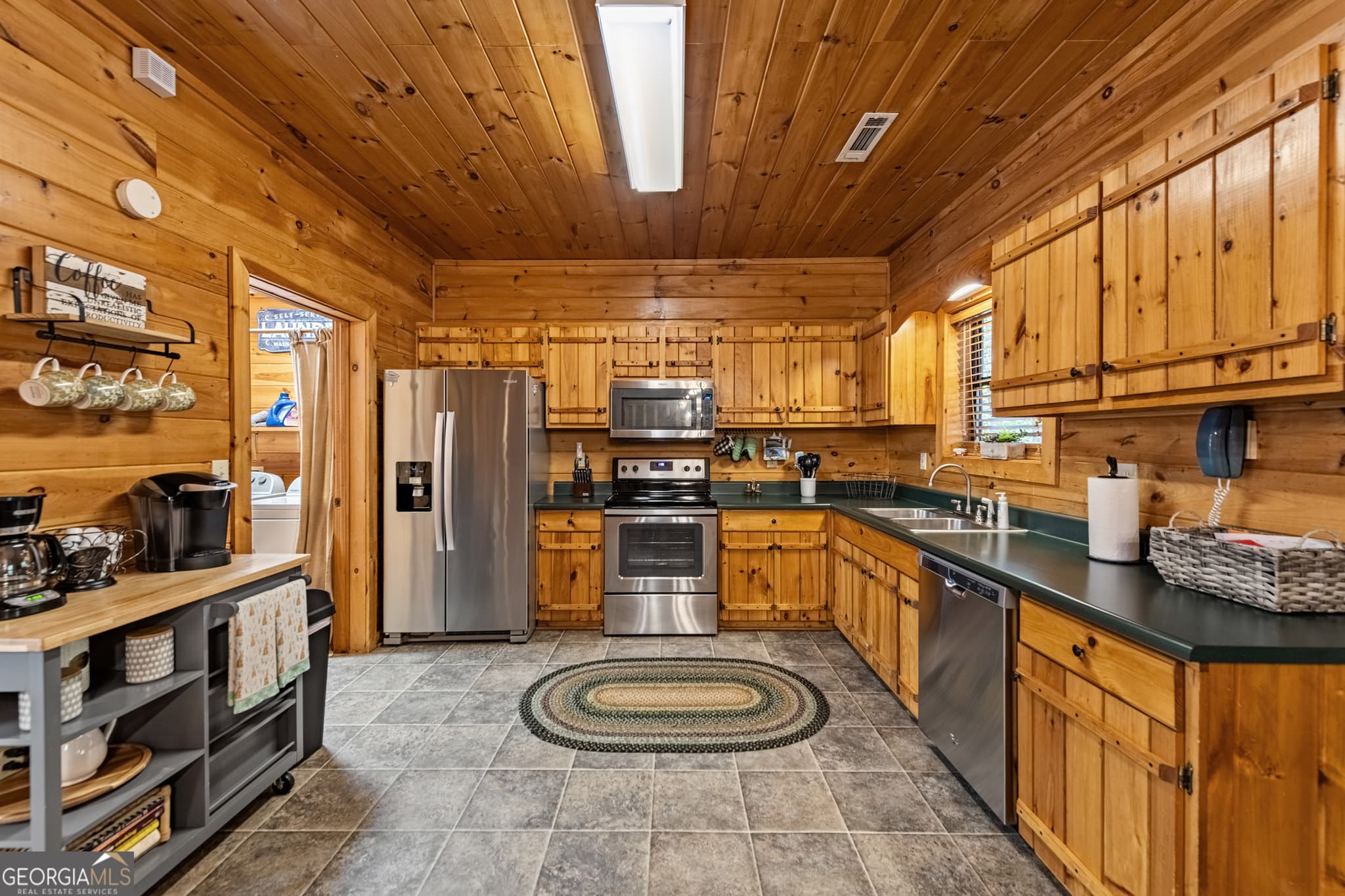 4 bedroom, 2.5 bathroom, 1,936 sq ft cabin,single family residence for sale at 196 Ethan Wilson Way, Morganton, GA 30560 — photo 6
