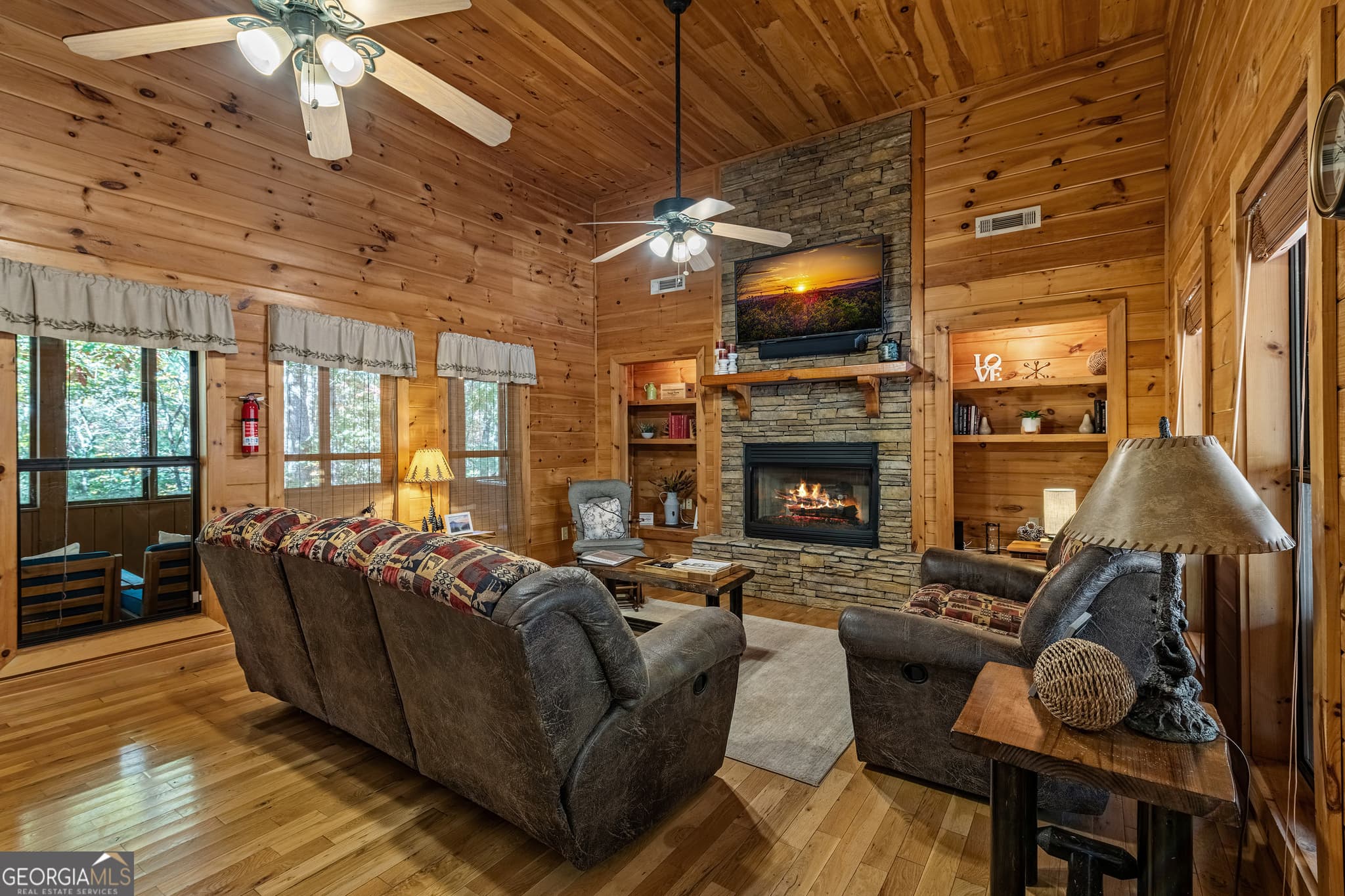 4 bedroom, 2.5 bathroom, 1,936 sq ft cabin,single family residence for sale at 196 Ethan Wilson Way, Morganton, GA 30560 — photo 5