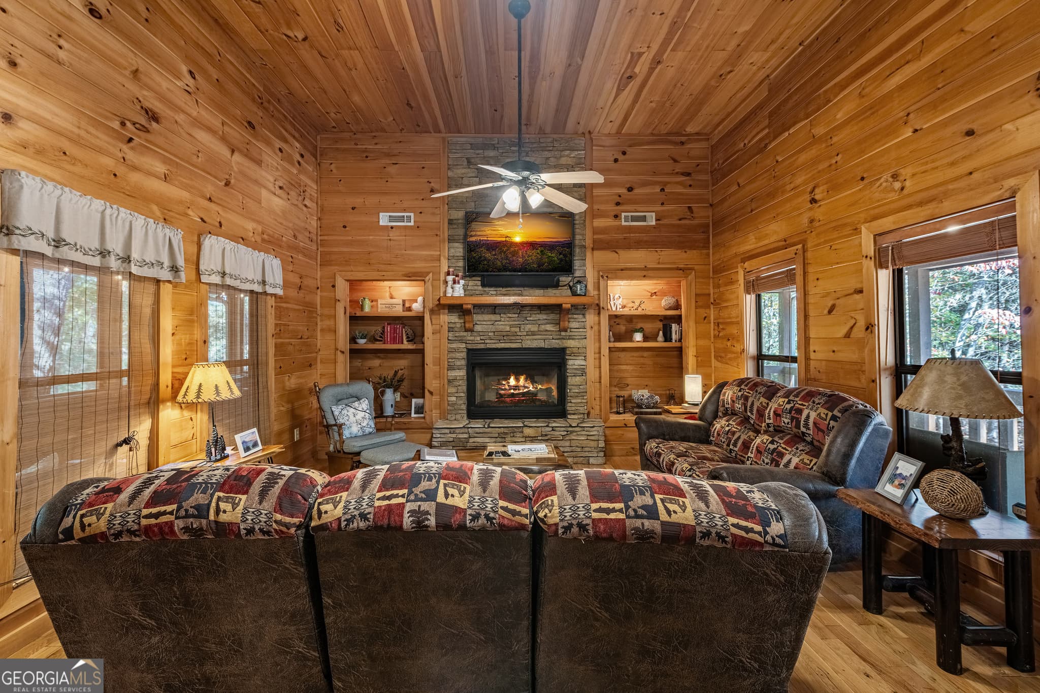4 bedroom, 2.5 bathroom, 1,936 sq ft cabin,single family residence for sale at 196 Ethan Wilson Way, Morganton, GA 30560 — photo 8