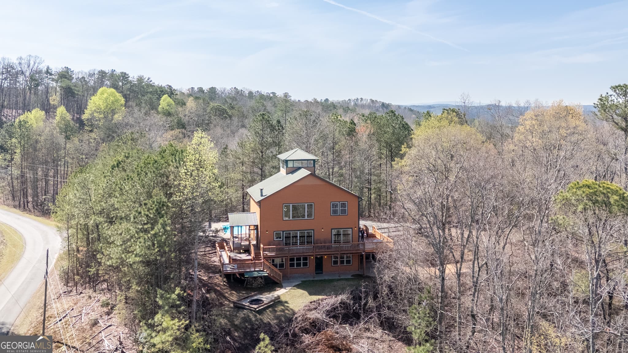 4 bedroom, 3.5 bathroom, 3,620 sq ft cabin,single family residence for sale at 14 Honeysuckle Way, Ellijay, GA 30540 — photo 4