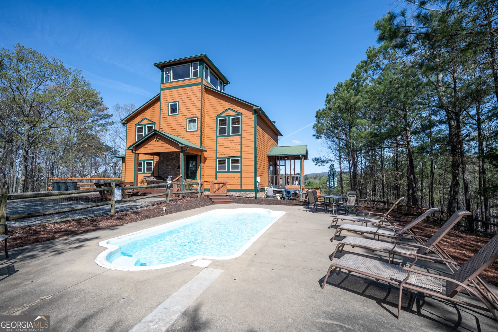 4 bedroom, 3.5 bathroom, 3,620 sq ft cabin,single family residence for sale at 14 Honeysuckle Way, Ellijay, GA 30540 — photo 8