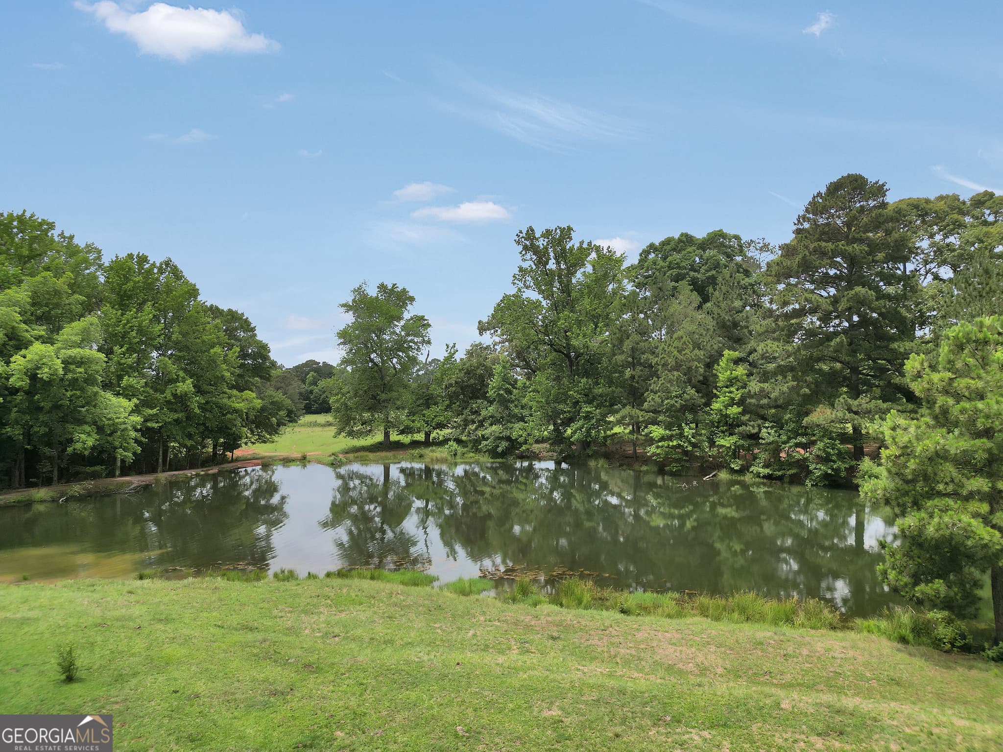 5 bedroom, 3.5 bathroom, 2,310 sq ft single family residence for sale at 876 Simpson Mill Road, Locust Grove, GA 30248 — photo 5