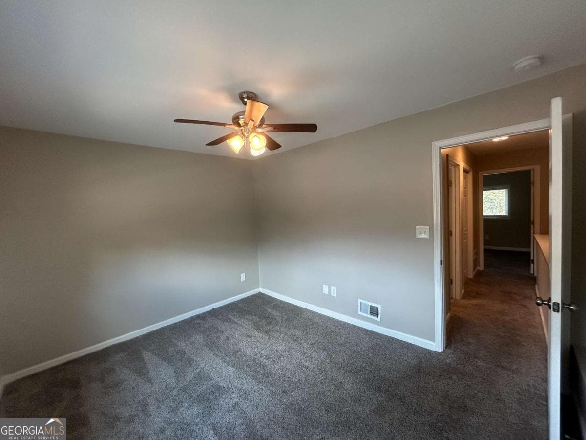 2 bedroom, 2.5 bathroom, 1,728 sq ft townhouse for sale at 2604 Campbellton Road 1B, Atlanta, GA 30311 — photo 7