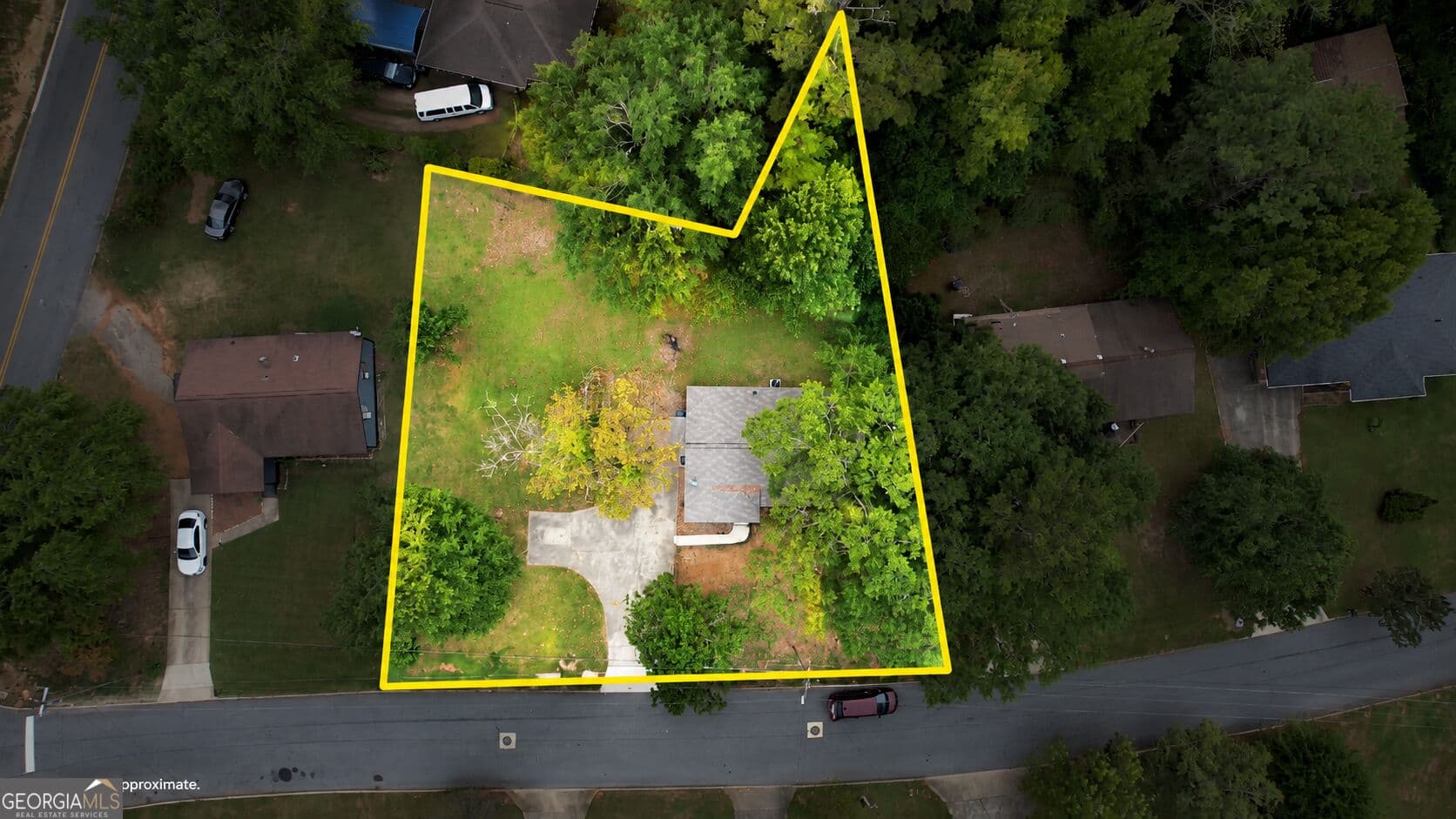 3 bedroom, 1 bathroom, 1,040 sq ft single family residence for sale at 9117 Cecelia Street, Covington, GA 30014 — photo 3