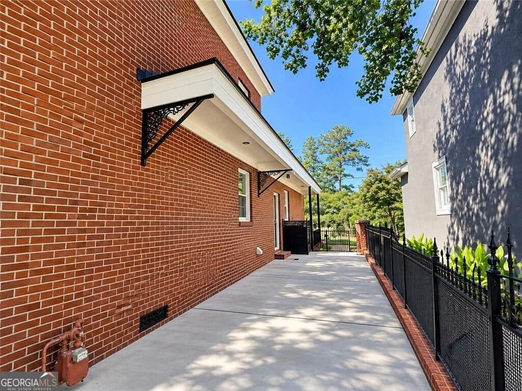 4 bedroom, 3 bathroom, 3,162 sq ft single family residence for sale at 6 Conifer Square, Augusta, GA 30909 — photo 4