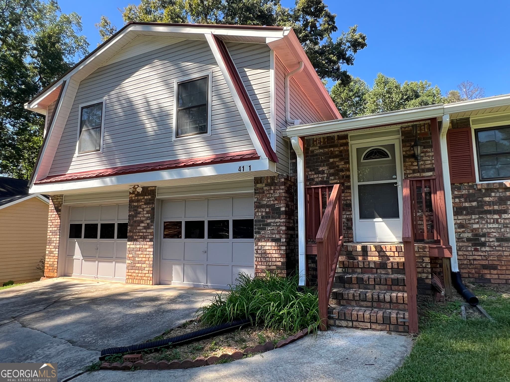 4 bedroom, 3 bathroom, 1,611 sq ft single family residence for rent at 4101 Springlake Circle, Buford, GA 30519 for $2,100 a month — photo 1 of 26