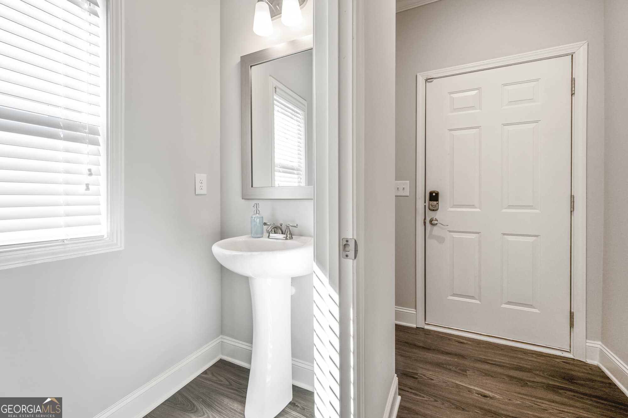 3 bedroom, 2.5 bathroom single family residence for rent at 2059 Pinnacle Walk Drive, Norcross, GA 30071 for $5,049 a month — photo 6