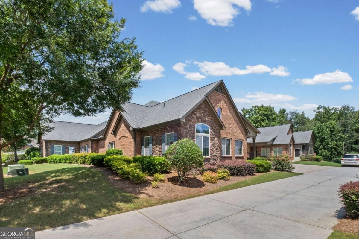 3 bedroom, 3 bathroom, 2,230 sq ft condominium for sale at 4206 Lanier Ridge Walk 504, Cumming, GA 30041 — photo 6