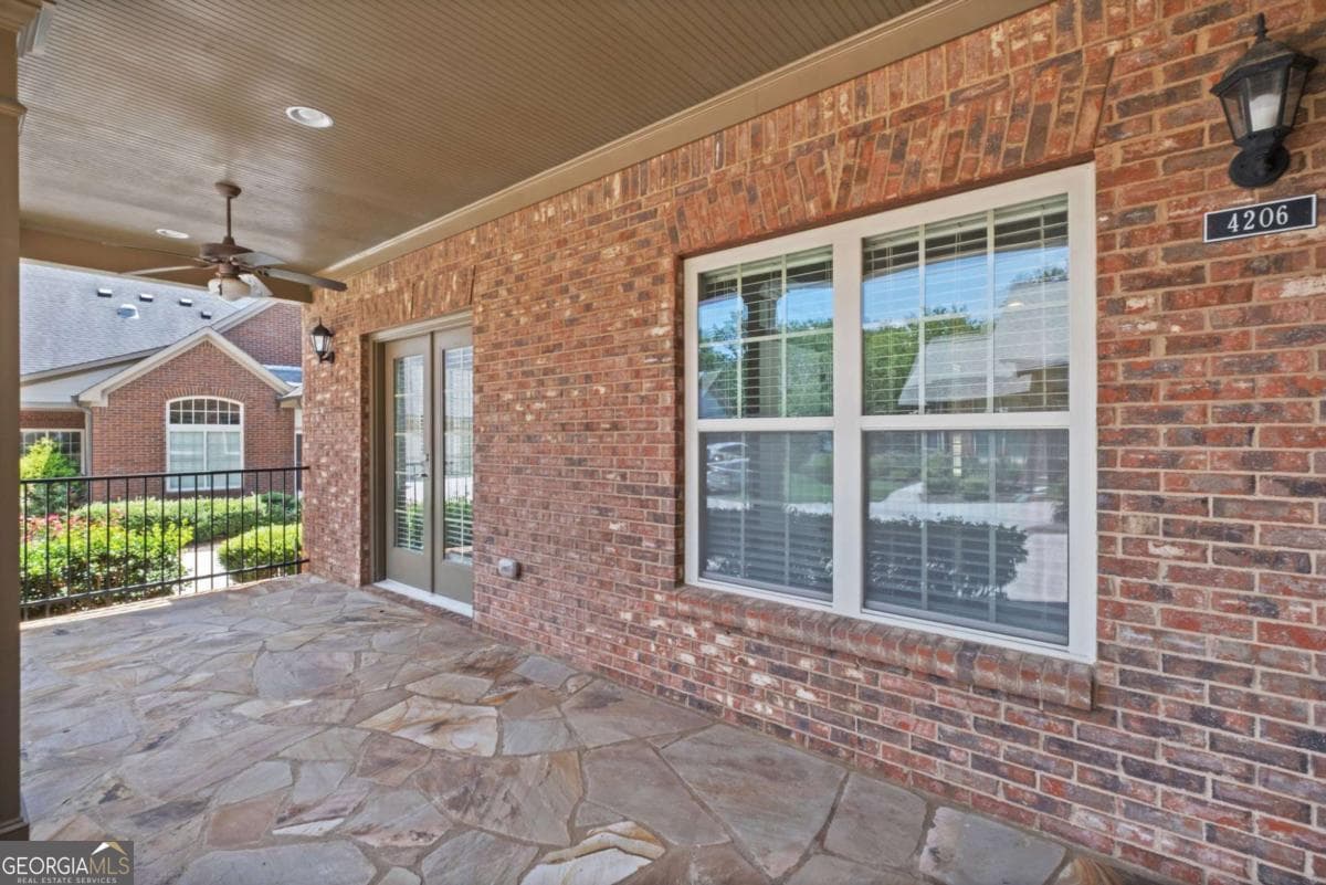 3 bedroom, 3 bathroom, 2,230 sq ft condominium for sale at 4206 Lanier Ridge Walk 504, Cumming, GA 30041 — photo 5