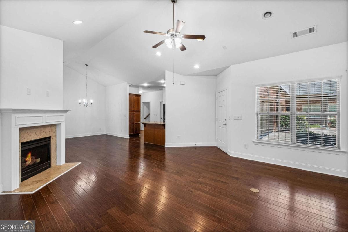 3 bedroom, 3 bathroom, 2,230 sq ft condominium for sale at 4206 Lanier Ridge Walk 504, Cumming, GA 30041 — photo 9