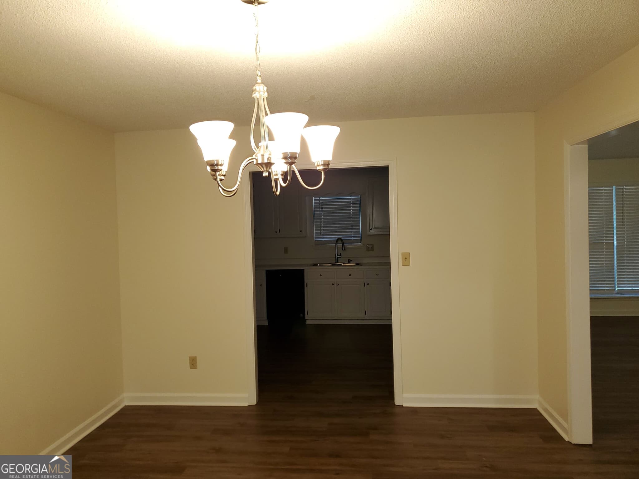 3 bedroom, 2 bathroom single family residence for rent at 1111 Brookhaven Drive, Dublin, GA 31021 for $1,900 a month — photo 3