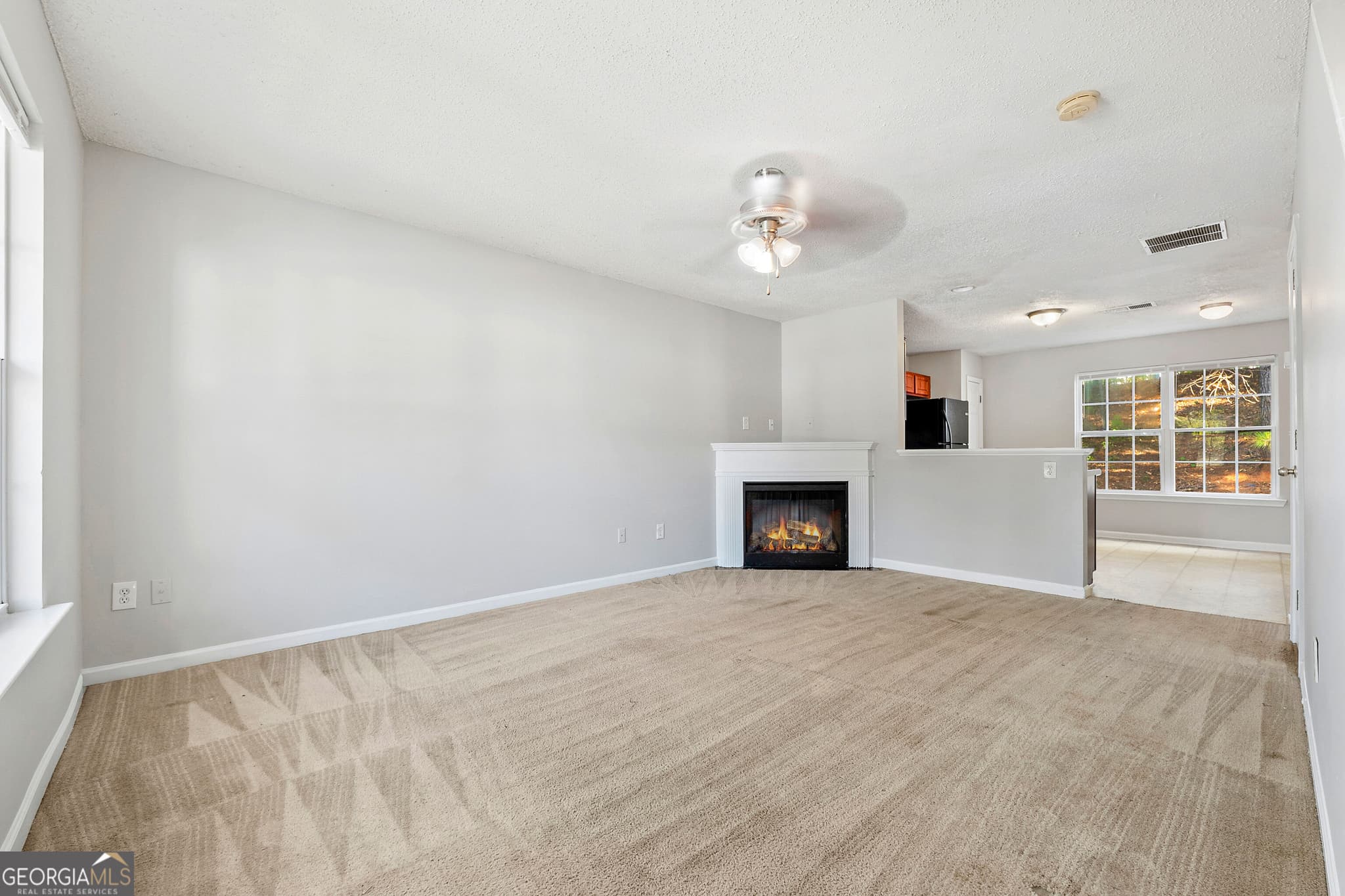 3 bedroom, 2.5 bathroom, 1,404 sq ft single family residence for sale at 524 Jaclyn Circle, Mcdonough, GA 30253 — photo 6