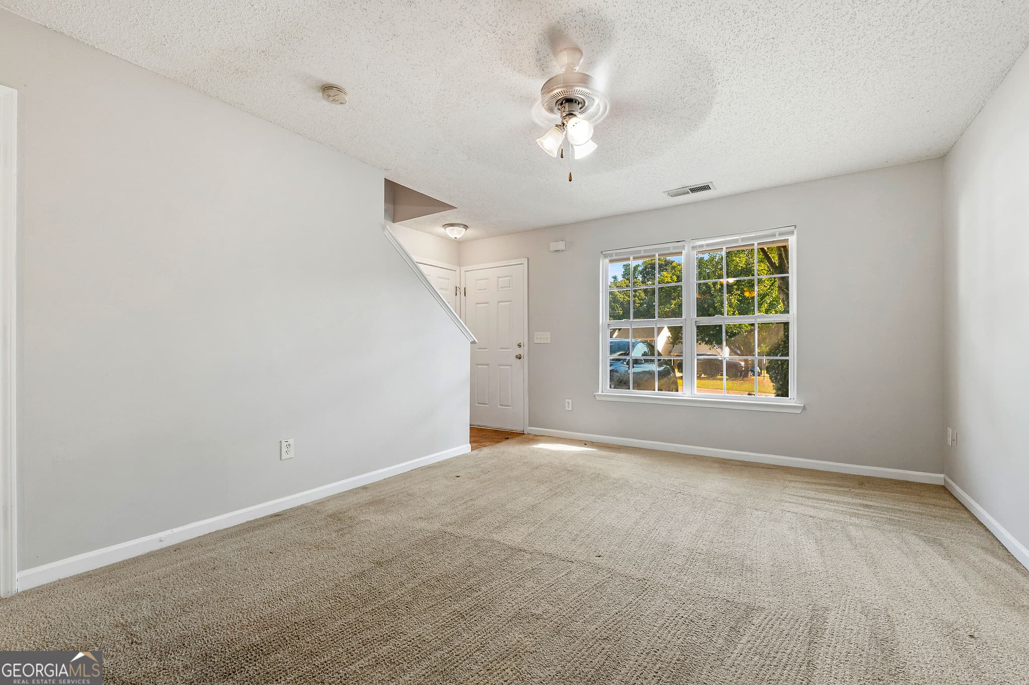 3 bedroom, 2.5 bathroom, 1,404 sq ft single family residence for sale at 524 Jaclyn Circle, Mcdonough, GA 30253 — photo 5