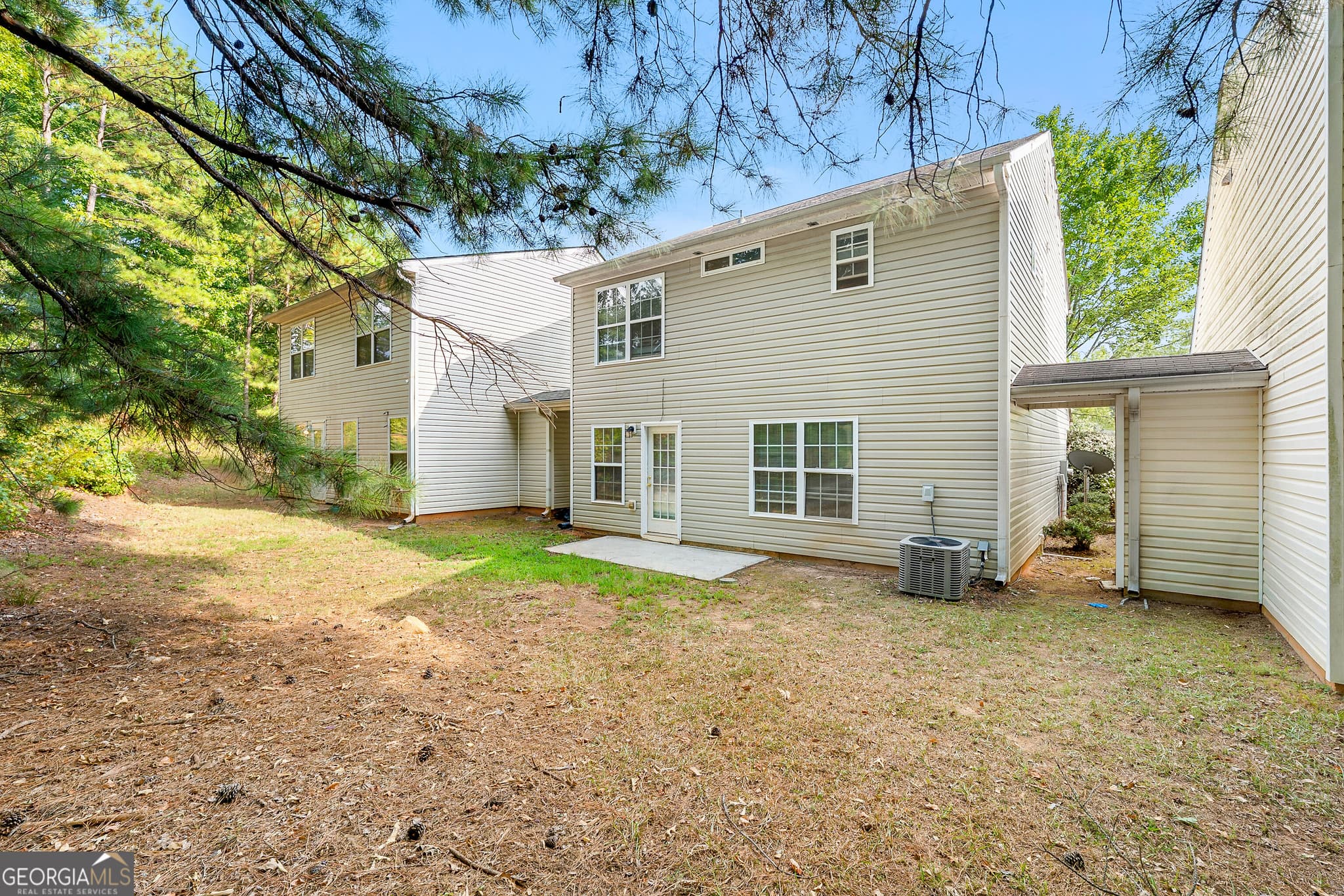 3 bedroom, 2.5 bathroom, 1,404 sq ft single family residence for sale at 524 Jaclyn Circle, Mcdonough, GA 30253 — photo 4