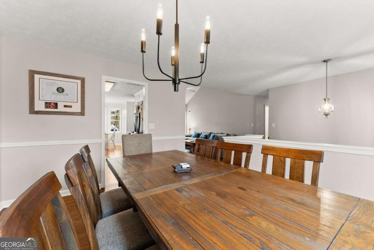 4 bedroom, 2 bathroom, 2,219 sq ft single family residence for sale at 5920 Branden Hill Lane, Buford, GA 30518 — photo 8
