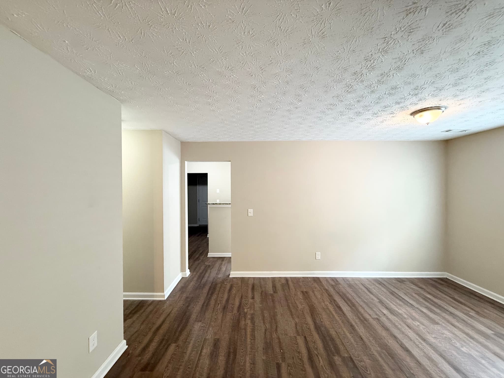 3 bedroom, 2.5 bathroom, 1,953 sq ft single family residence for sale at 6113 Lynxs Circle, Covington, GA 30014 — photo 5