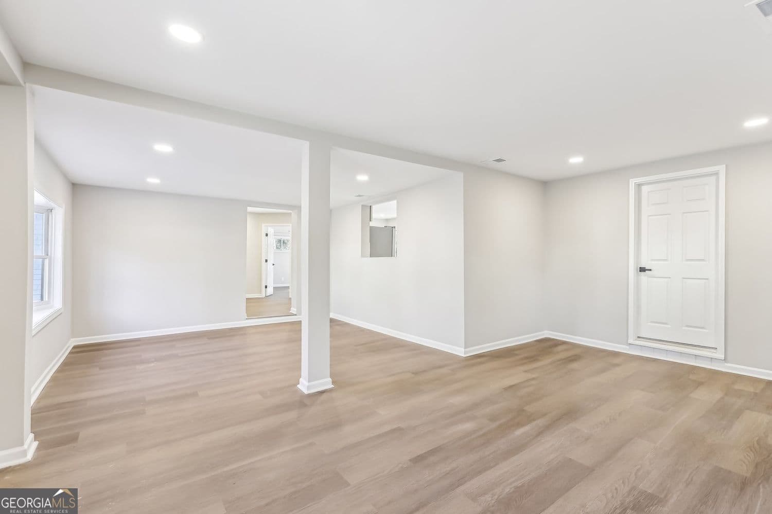 3 bedroom, 2 bathroom, 1,711 sq ft single family residence for sale at 2907 Monterey Drive, Decatur, GA 30032 — photo 7