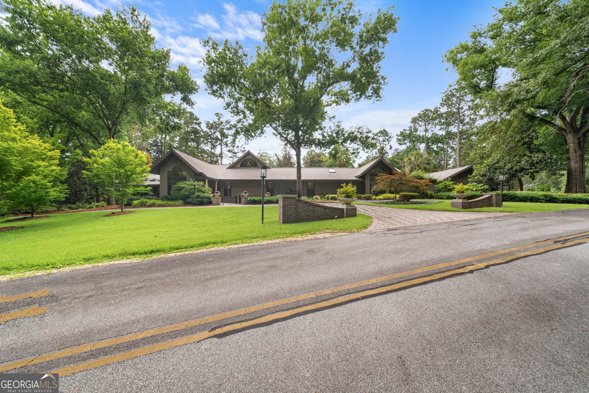 4 bedroom, 5 bathroom, 7,594 sq ft single family residence for sale at 233 Azalea Drive, Statesboro, GA 30458 — photo 9