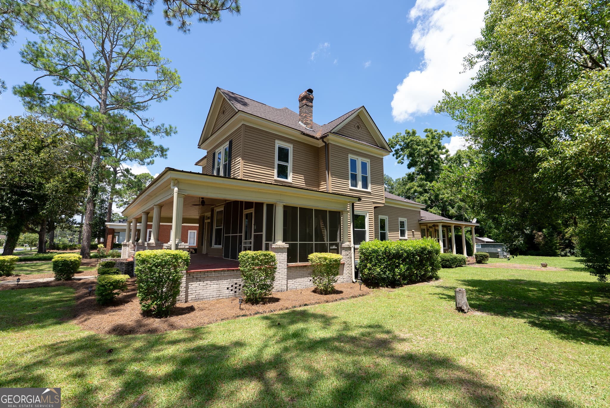 3 bedroom, 2 bathroom, 2,940 sq ft single family residence for sale at 212 Hand Avenue, Pelham, GA 31779 — photo 4
