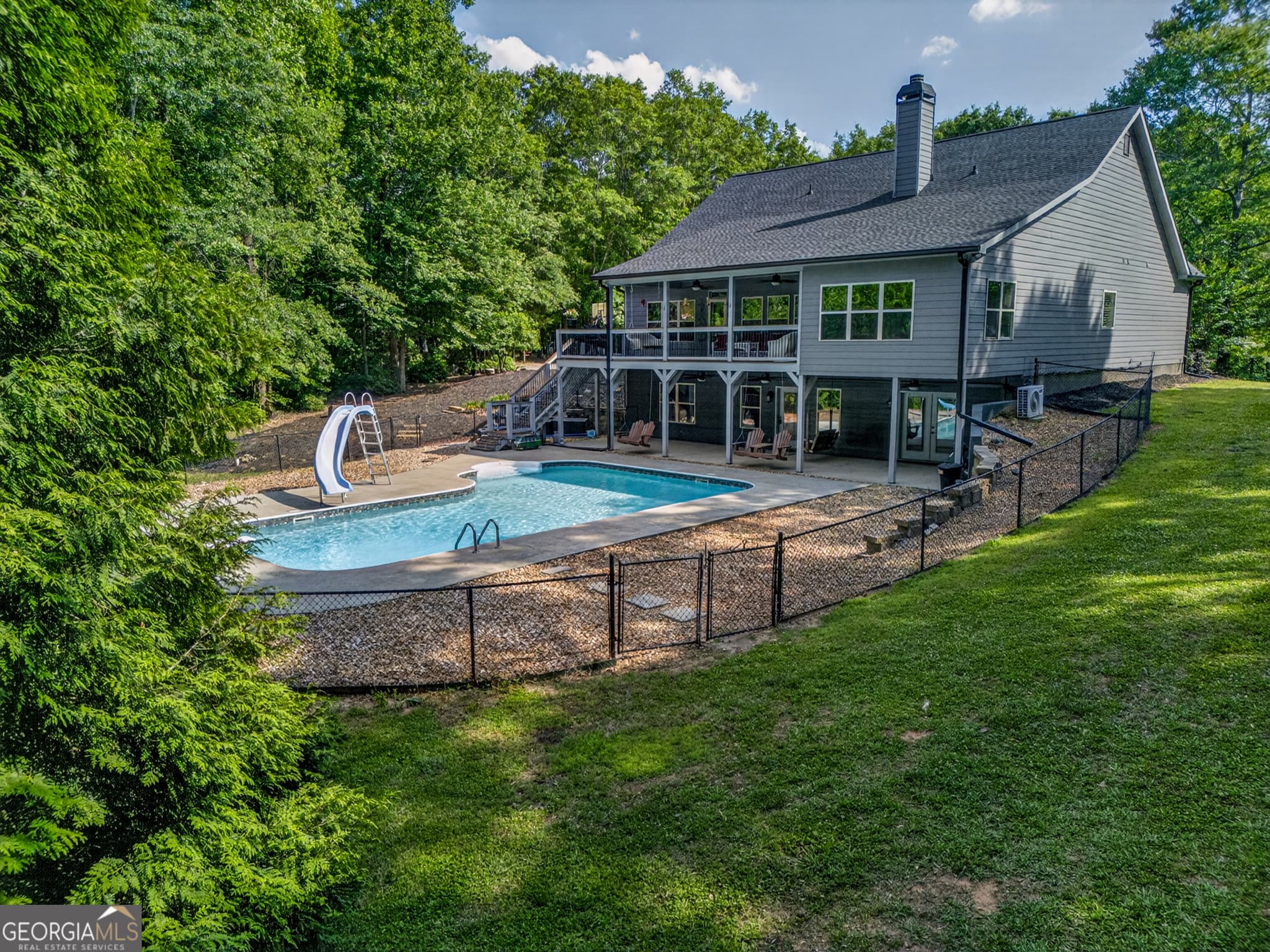5 bedroom, 4.5 bathroom, 5,800 sq ft single family residence for sale at 135 Canters Run, Homer, GA 30547 — photo 4