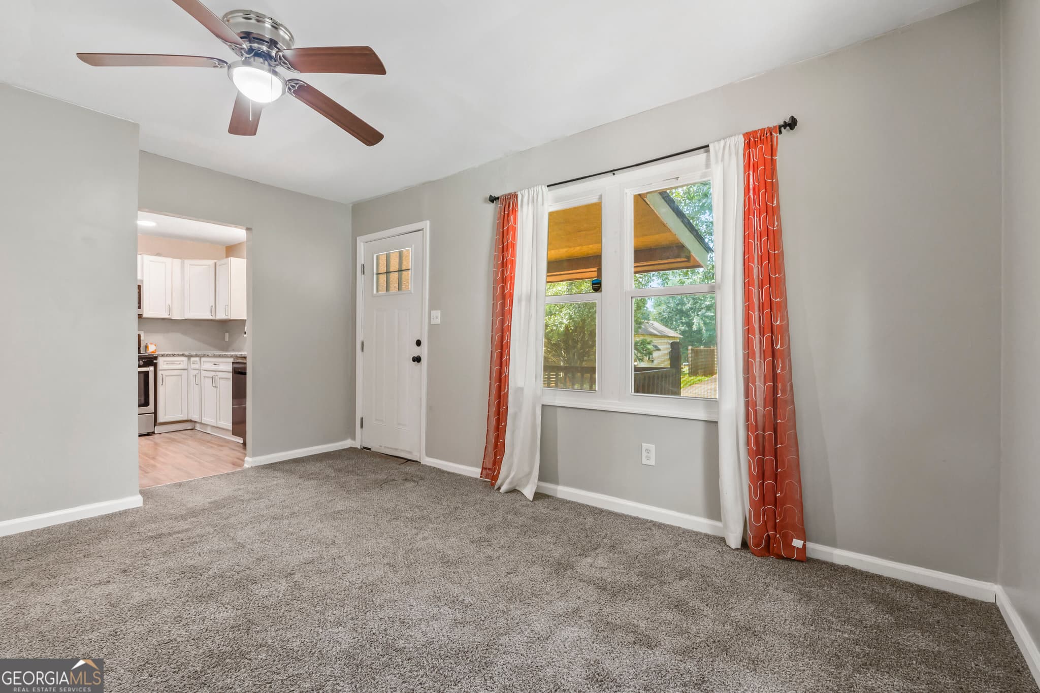 3 bedroom, 2 bathroom, 1,218 sq ft single family residence for sale at 45 Domineck Street, Newnan, GA 30263 — photo 3