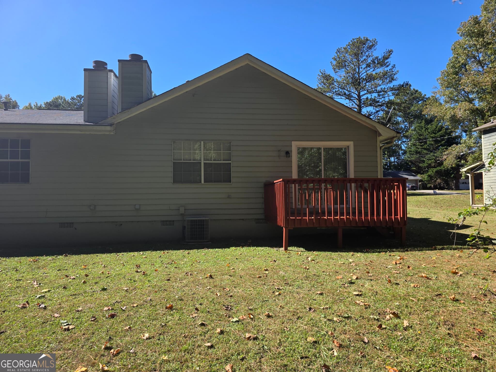3 bedroom, 2 bathroom, 2,600 sq ft duplex for rent at 5852 Summerglen Lane, Atlanta, GA 30349 for $1,500 a month — photo 9