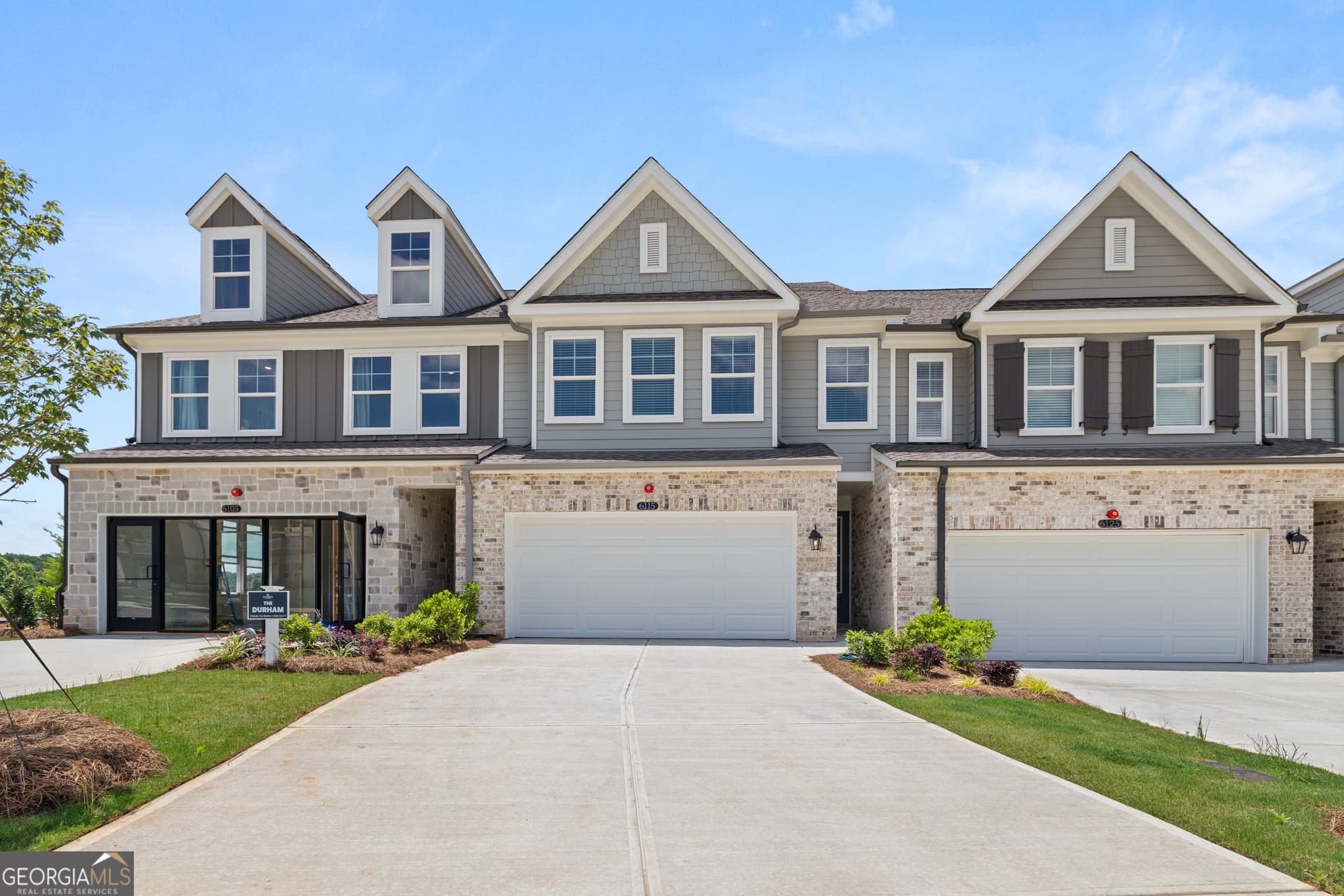 3 bedroom, 2.5 bathroom, 1,804 sq ft townhouse sold at 6125 Molo Lane 0662, Cumming, GA 30041