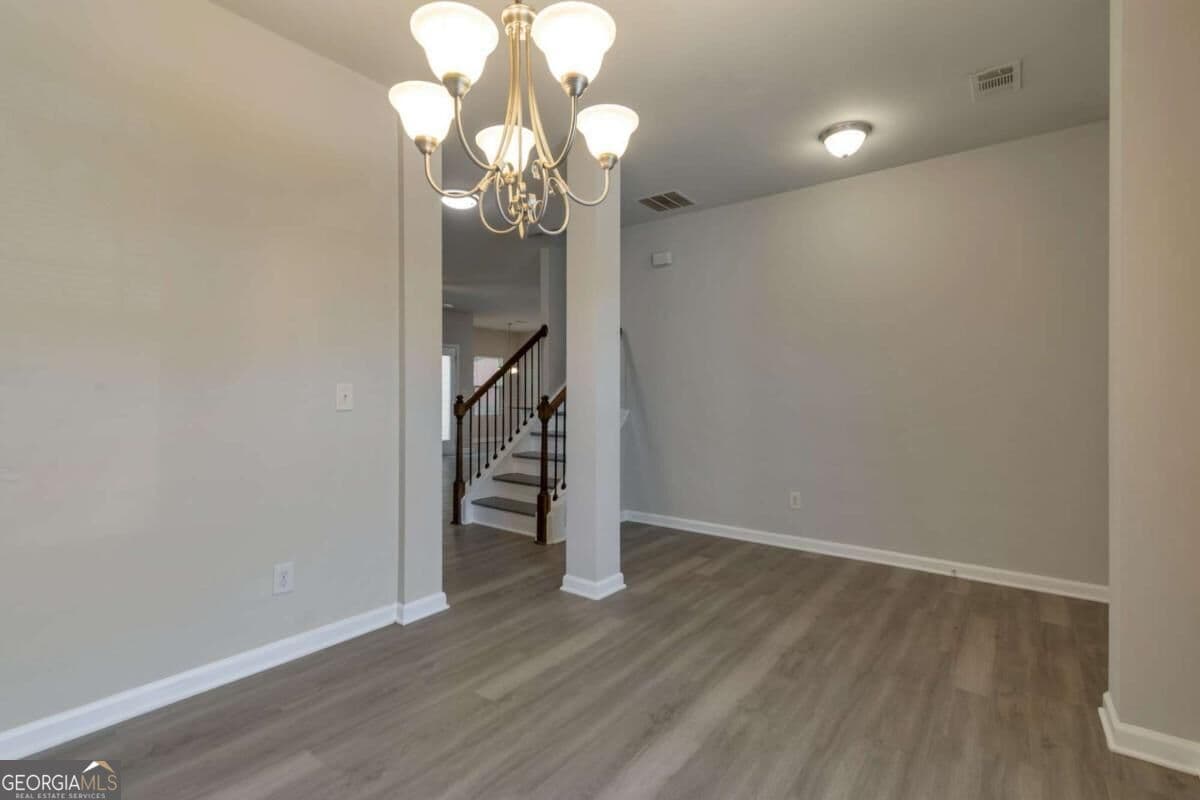 5 bedroom, 3 bathroom, 2,191 sq ft single family residence for sale at 4824 Clarkstone Circle, Flowery Branch, GA 30542 — photo 5