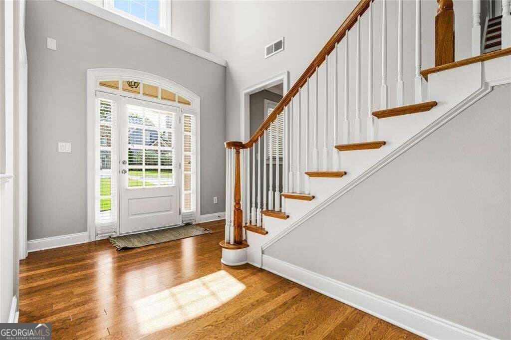 4 bedroom, 3.5 bathroom, 3,162 sq ft single family residence for sale at 4066 Hill House Road, Smyrna, GA 30082 — photo 7