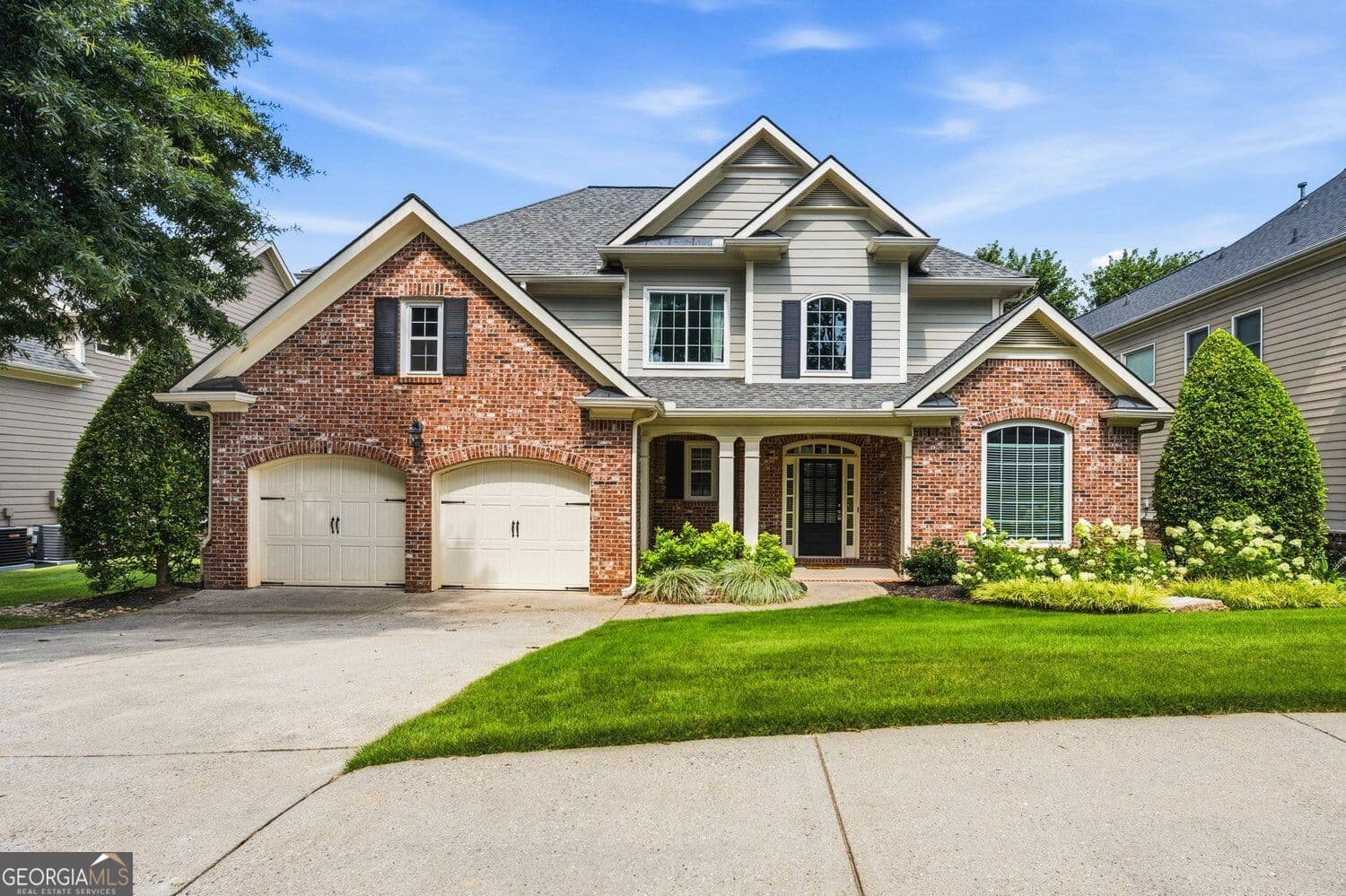 4 bedroom, 3.5 bathroom, 3,162 sq ft single family residence for sale at 4066 Hill House Road, Smyrna, GA 30082 — photo 1 of 30