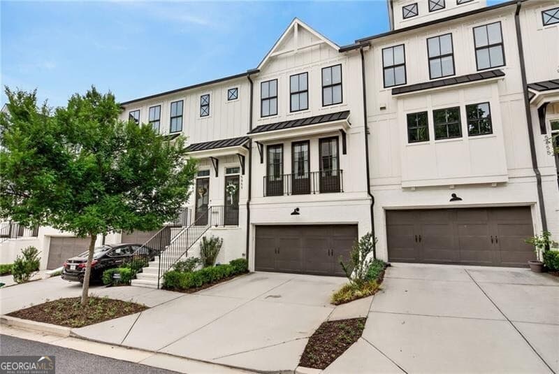 3 bedroom, 3.5 bathroom, 2,274 sq ft townhouse sold at 5859 Westin Road, Atlanta, GA 30328