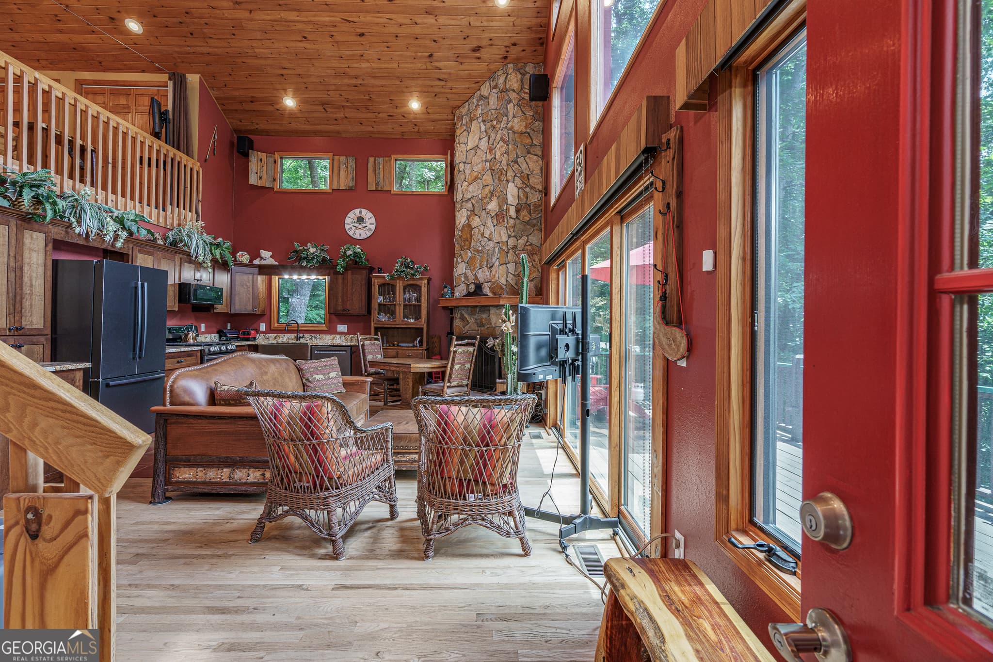 3 bedroom, 3 bathroom, 2,164 sq ft single family residence for sale at 659 Lonesome Pine Road, Murphy, NC 28906 — photo 6