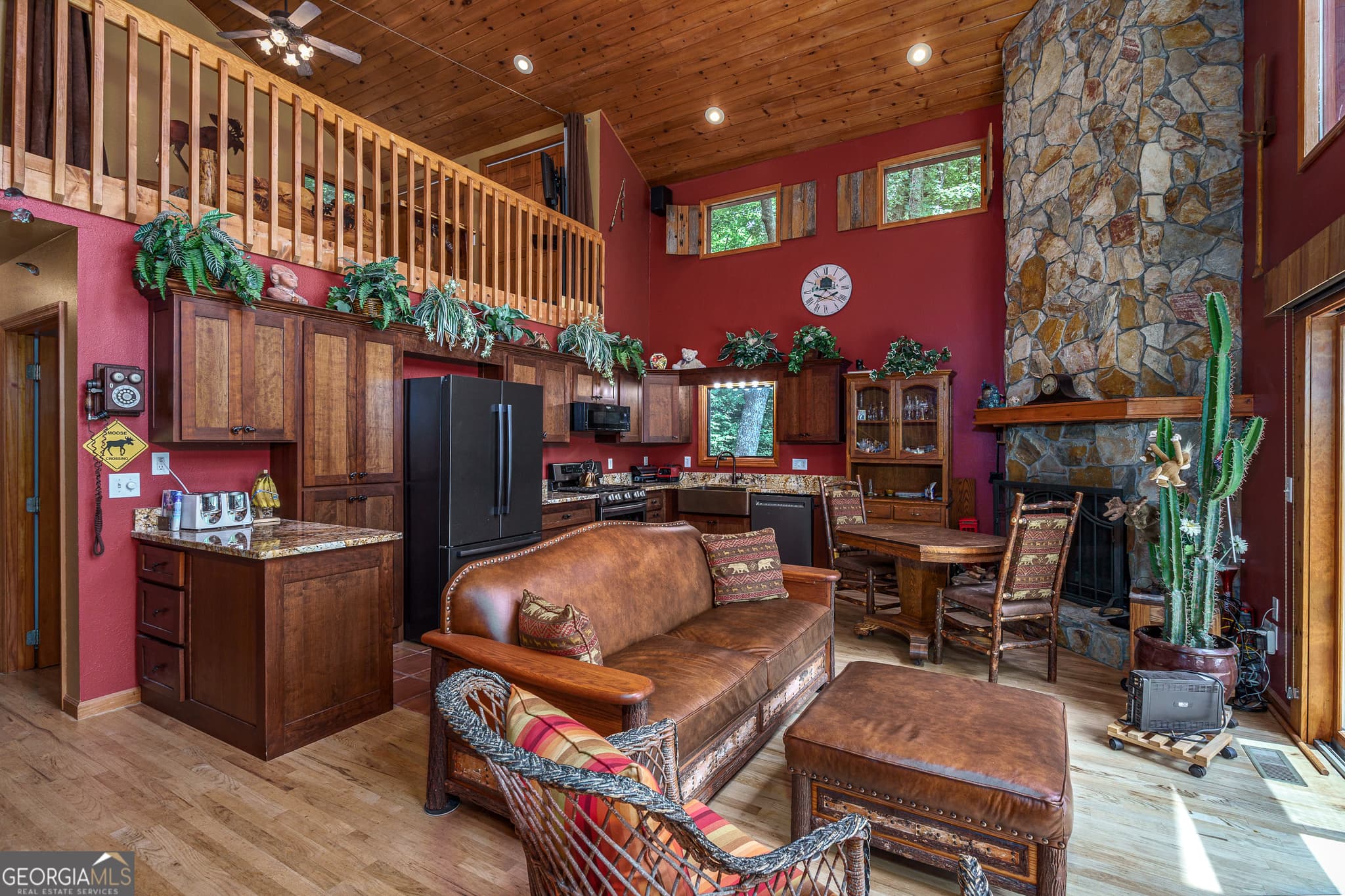 3 bedroom, 3 bathroom, 2,164 sq ft single family residence for sale at 659 Lonesome Pine Road, Murphy, NC 28906 — photo 7