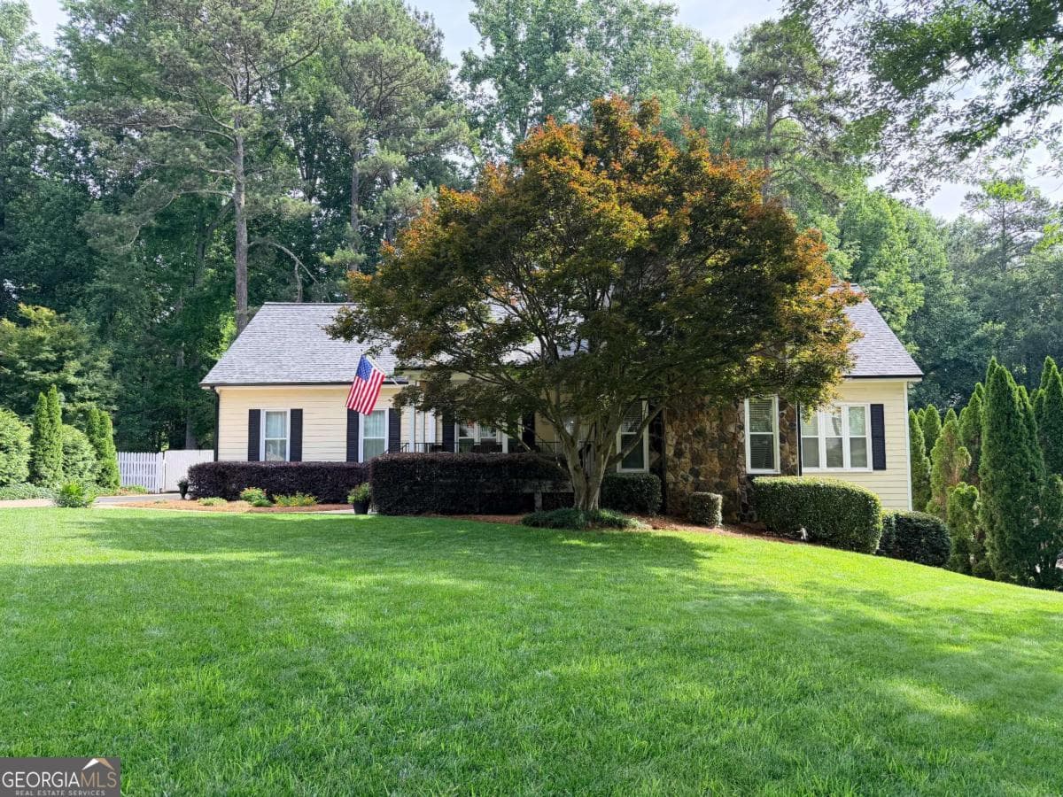 4 bedroom, 2.5 bathroom, 2,665 sq ft single family residence sold at 3288 Lark Haven Drive, Kennesaw, GA 30152