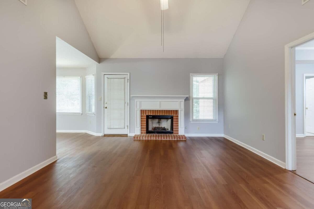 3 bedroom, 2 bathroom, 1,233 sq ft single family residence for sale at 137 Lucy Lane, Athens, GA 30606 — photo 6