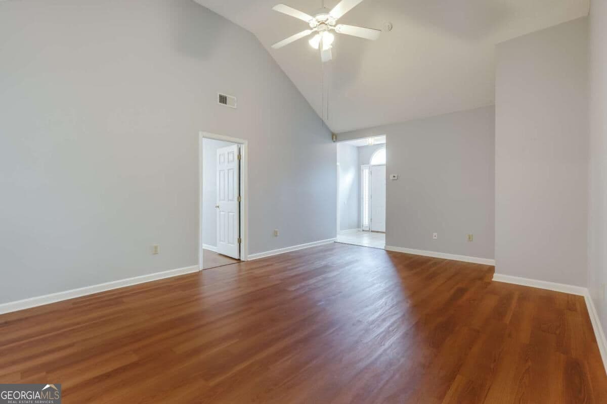 3 bedroom, 2 bathroom, 1,233 sq ft single family residence for sale at 137 Lucy Lane, Athens, GA 30606 — photo 7